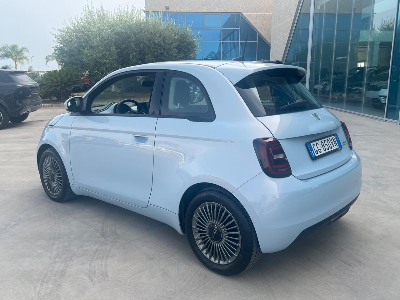 Fiat 500e 42 kWh Icon
