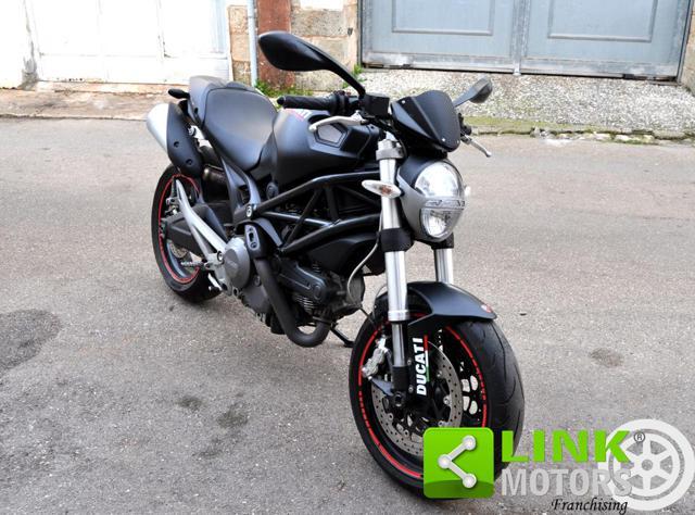 DUCATI Monster 696 696+