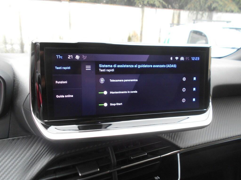 Peugeot 2008 1.5 BlueHDi Allure EAT8