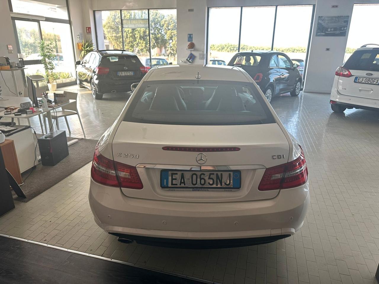 Mercedes-benz E 250 E 250 CDI BlueEFFICIENCY Avantgarde AMG