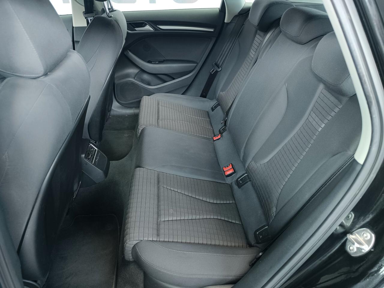 Audi A3 1.6 TDI clean diesel Ambition
