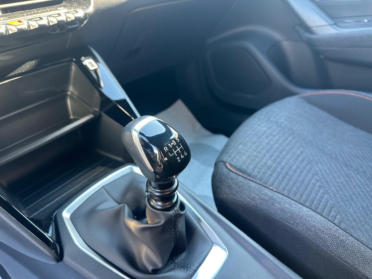 Peugeot 2008 PureTech 100 S&S Style