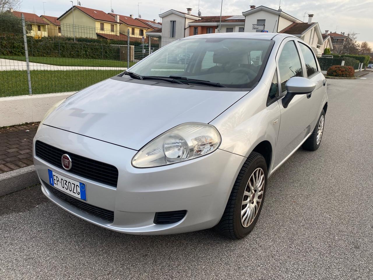 Fiat Punto 1.4 8V 5 porte Natural Power Street