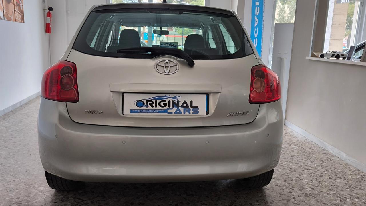 Toyota Auris 1.4 D-4D 5 porte Sol MY'08