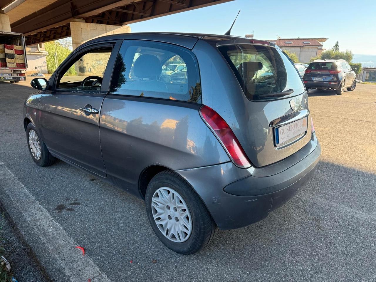 Lancia Ypsilon 1.2 16V Argento