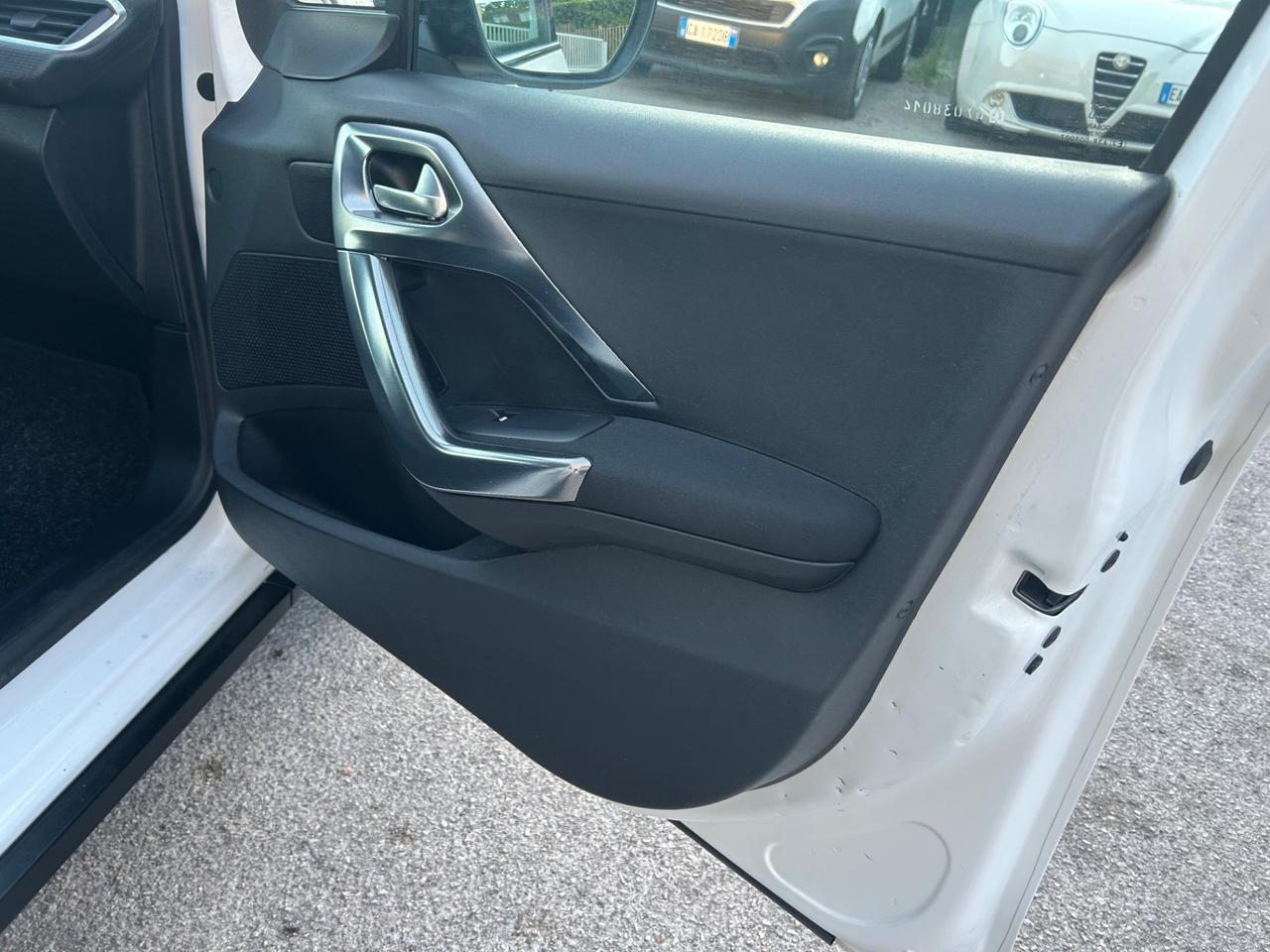 Peugeot 2008 BlueHDi 120 S&S Allure Euro6
