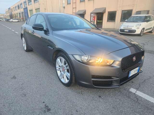 Jaguar XE XE 2.0d Portfolio 180cv auto