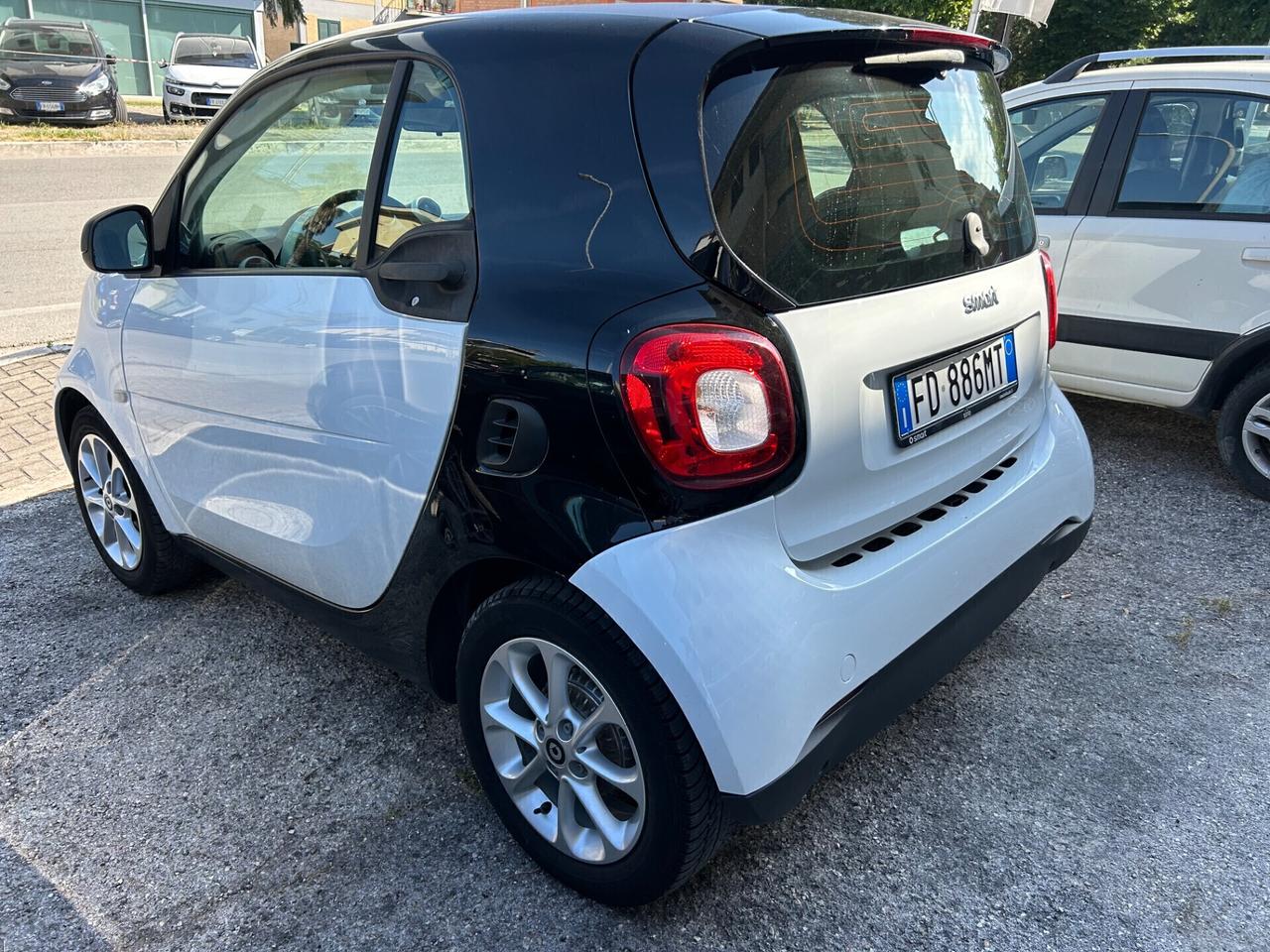 Smart ForTwo 70 1.0 CAMBIO MANUALE neopatentati