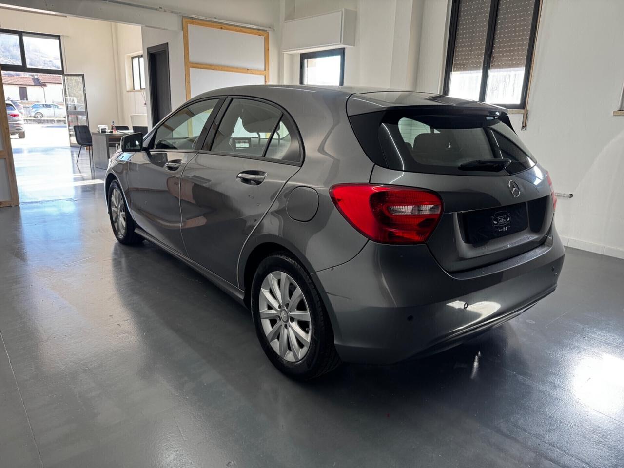 Mercedes-benz Classe A 180d -2015