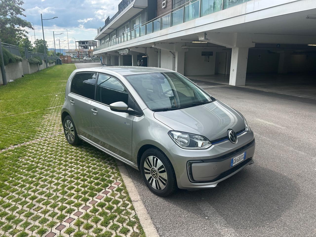 Volkswagen up! e-up! 82 CV