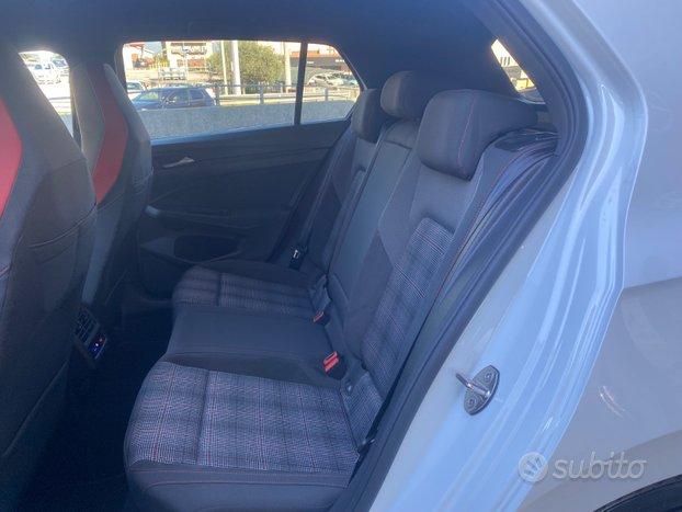 Volkswagen Golf 8 GTI DSG 245CV 19"