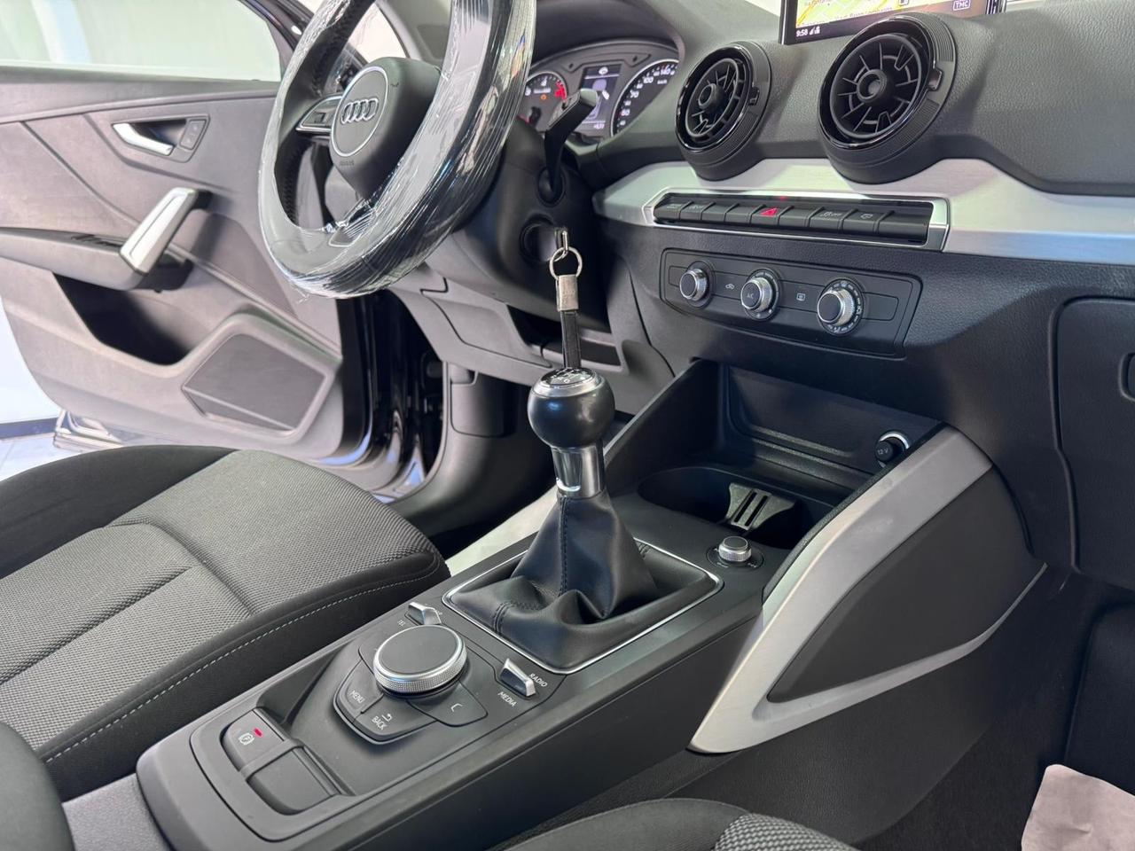 Audi Q2 1.6 TDI Sport-TAGLIANDI AUDI-GARANTITA-2017