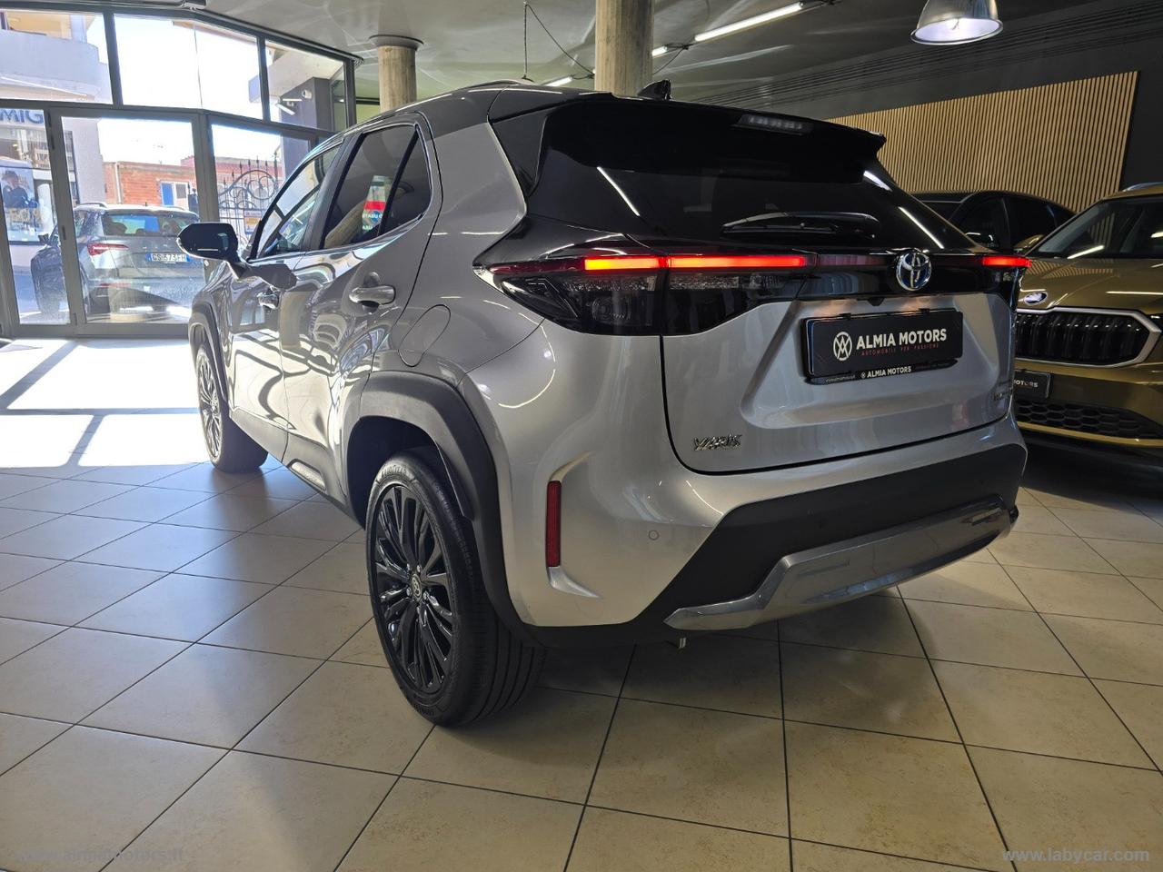 TOYOTA Yaris Cross 1.5 Hybrid 5p. E-CVT Advent.