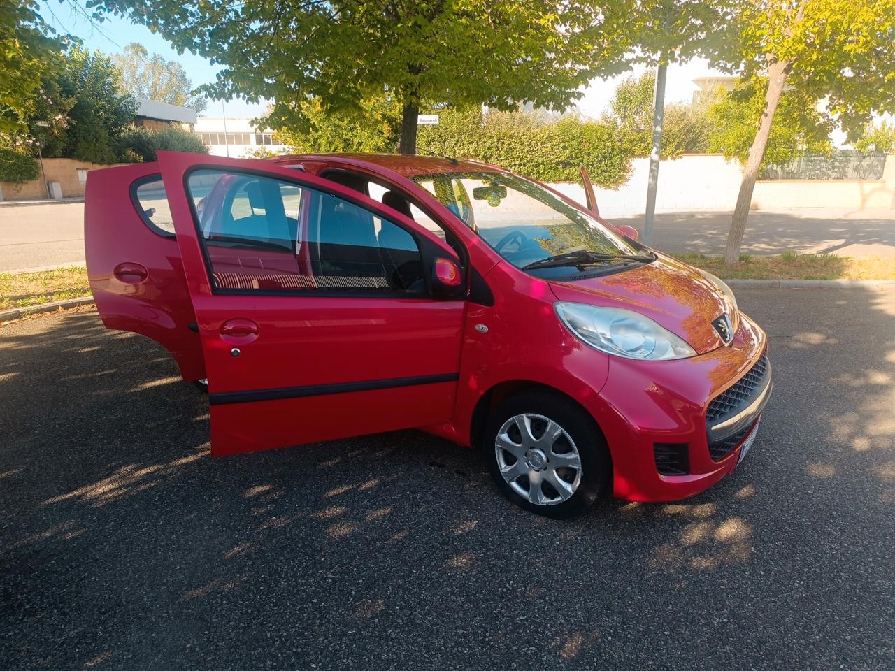 Peugeot 107 1.0 5 porte del 2011 SOLO 63.000 KM