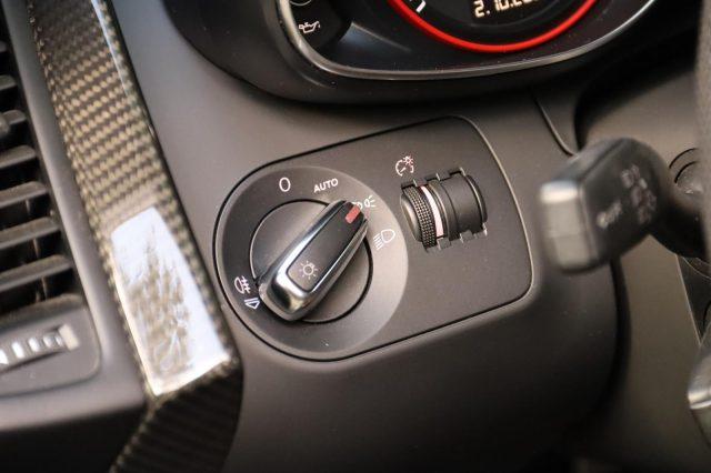 AUDI R8 Spyder 5.2 V10 FSI quattro R tronic