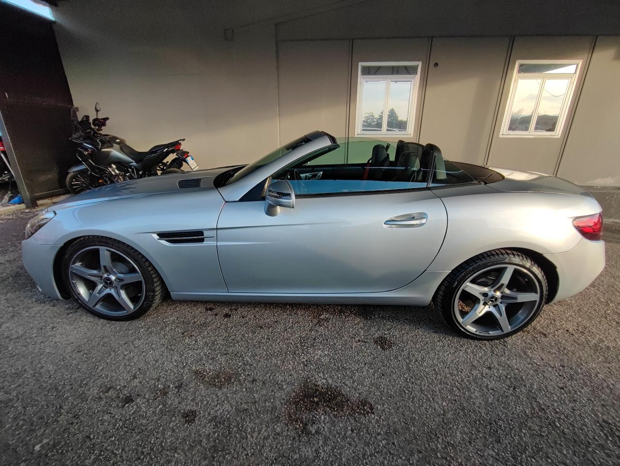 Mercedes-benz SLC 250 250d PREMIUM AMG