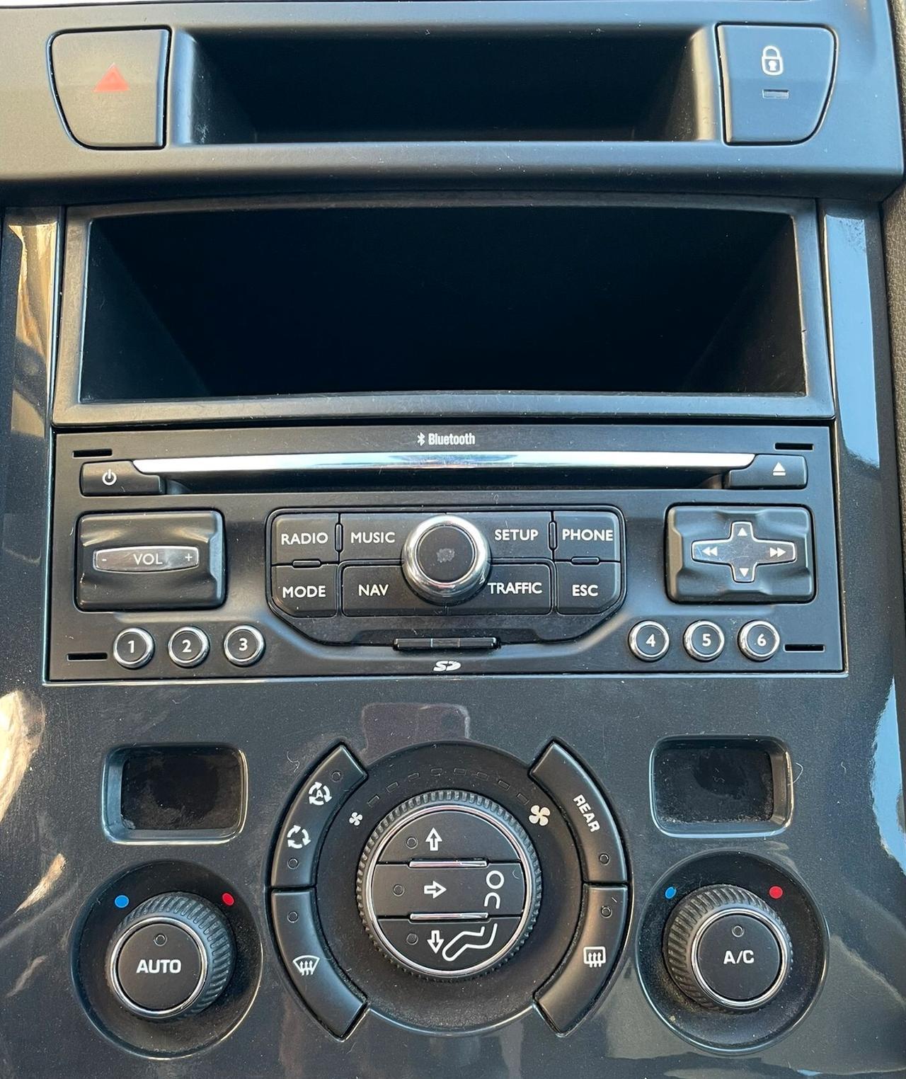 PEUGEOT 5008 1.6 HDI 112cv ACTIVE