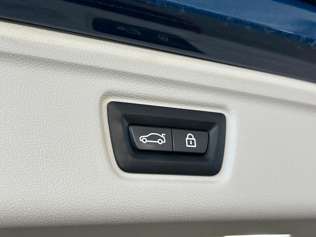 BMW 318d Touring MHEV Business Advantage auto