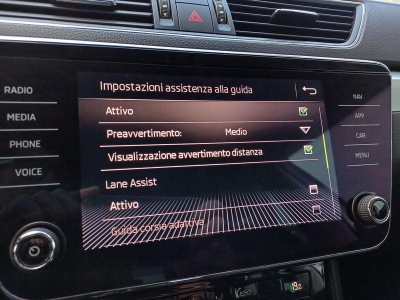 Škoda Superb 2.0 TDI SCR 110KW STYLE DSG GARANZIA - IVA ESPOSTA