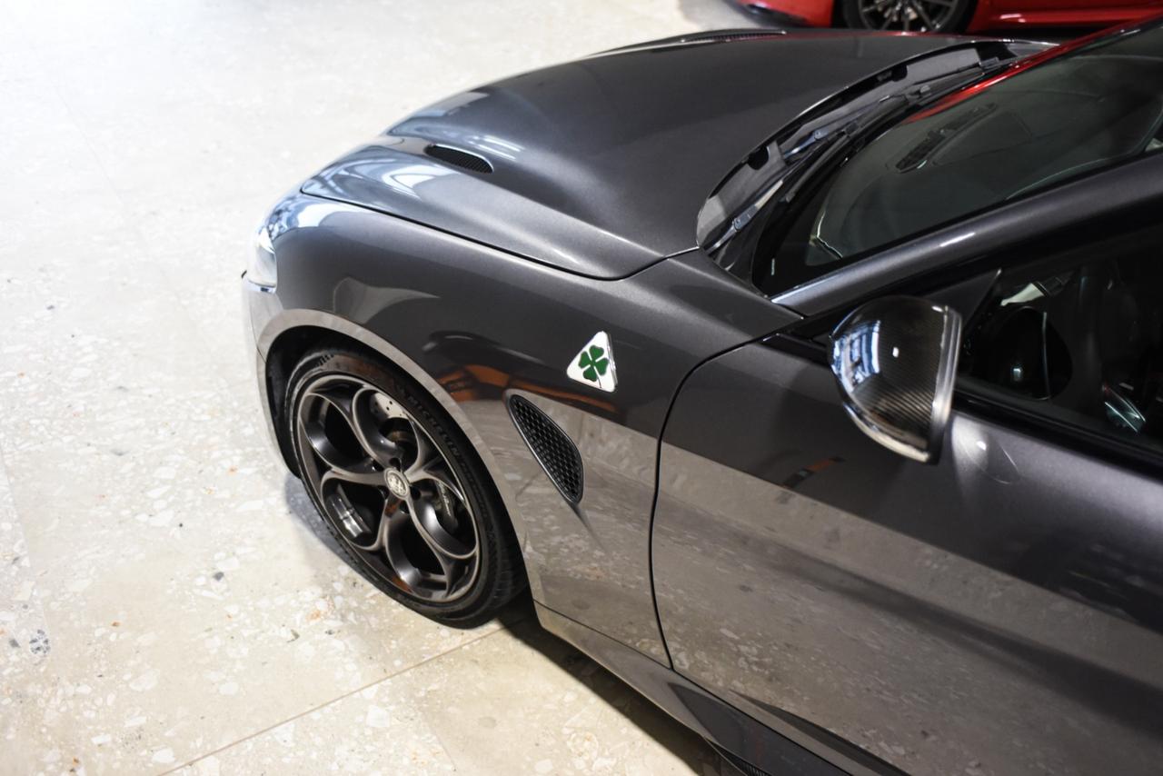 Alfa Romeo Giulia 2.9 V6 Bi-Turbo Quadrifoglio