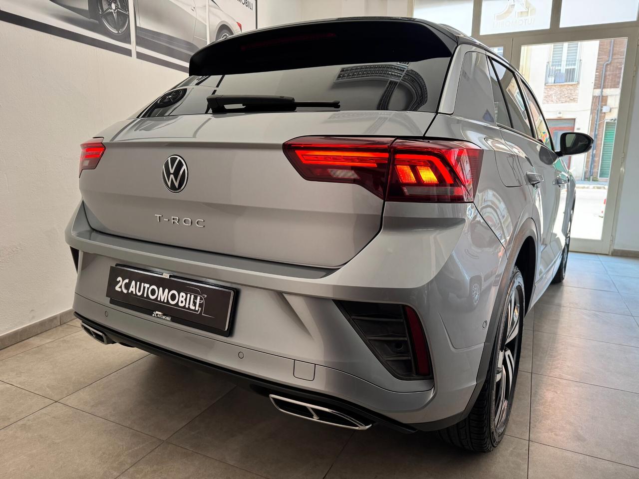 Volkswagen T-Roc R-Line / 1.5 TSI ACT 150cv / DSG / 2023