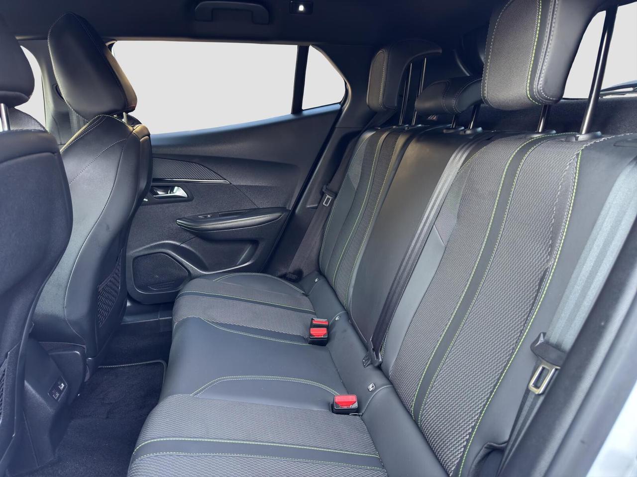 Peugeot 2008 1.2 130cv puretech GT automatica 2024