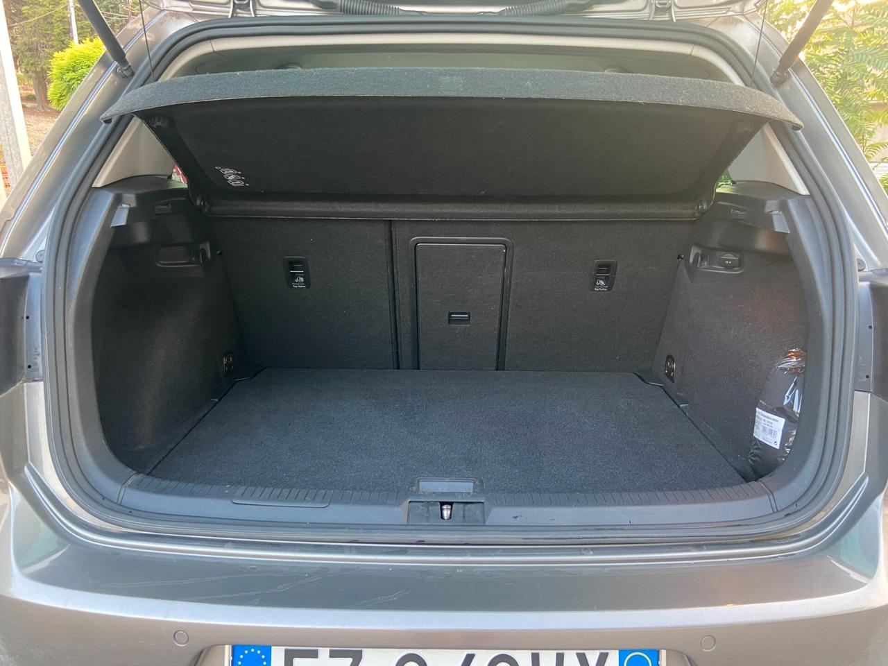 Volkswagen Golf 1.6 TDI Highline (KM Cerificati)