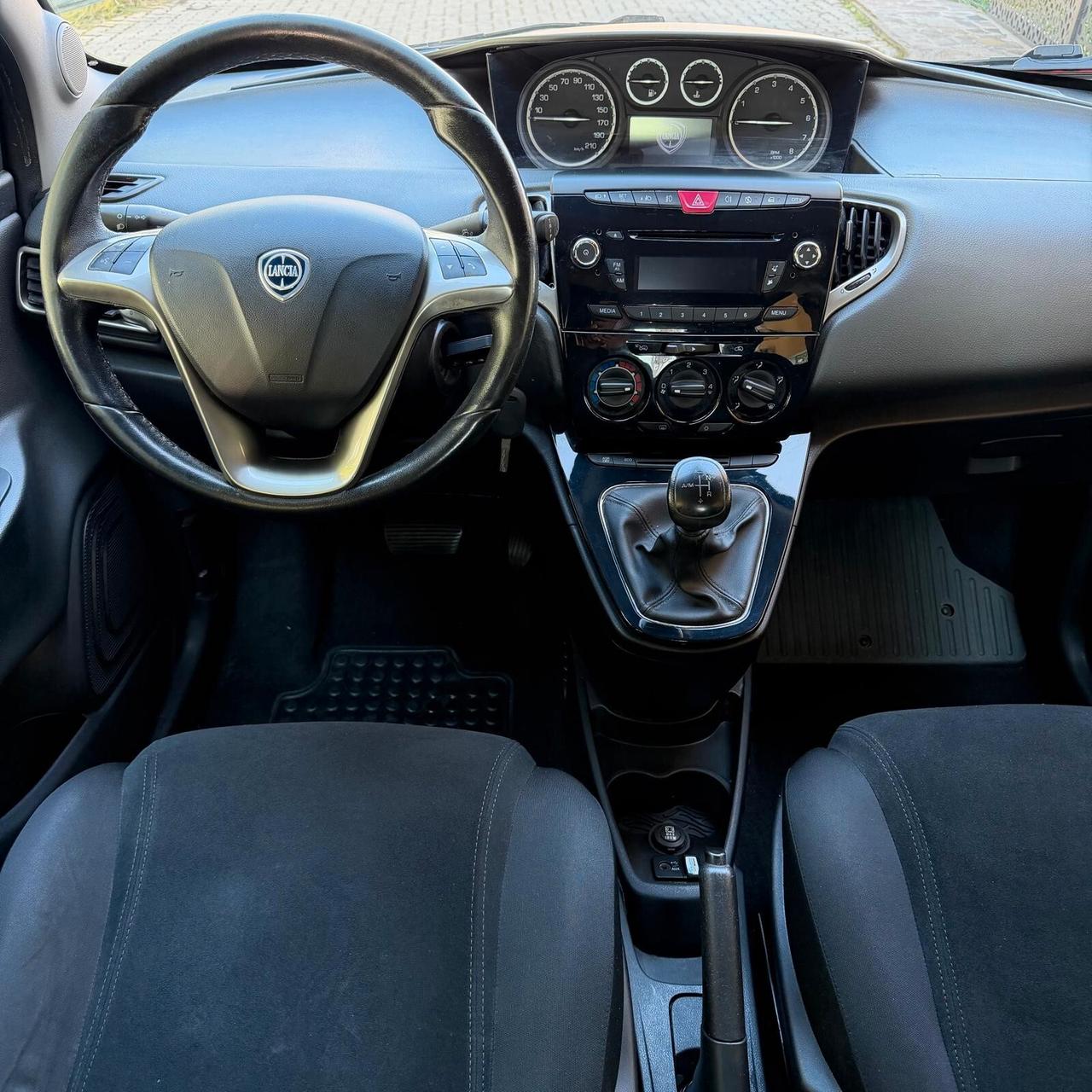 Lancia Ypsilon 0.9 BENZINA AUTOMATICA