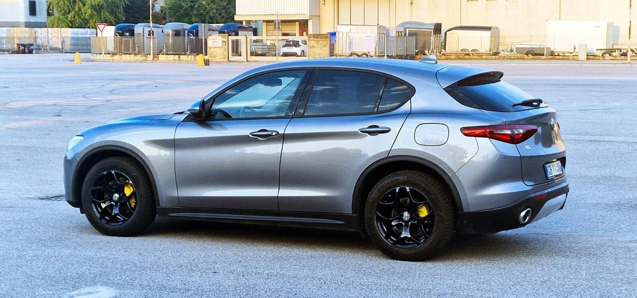 Alfa Romeo Stelvio 2.2 Turbodiesel 190 CV AT8 Q4