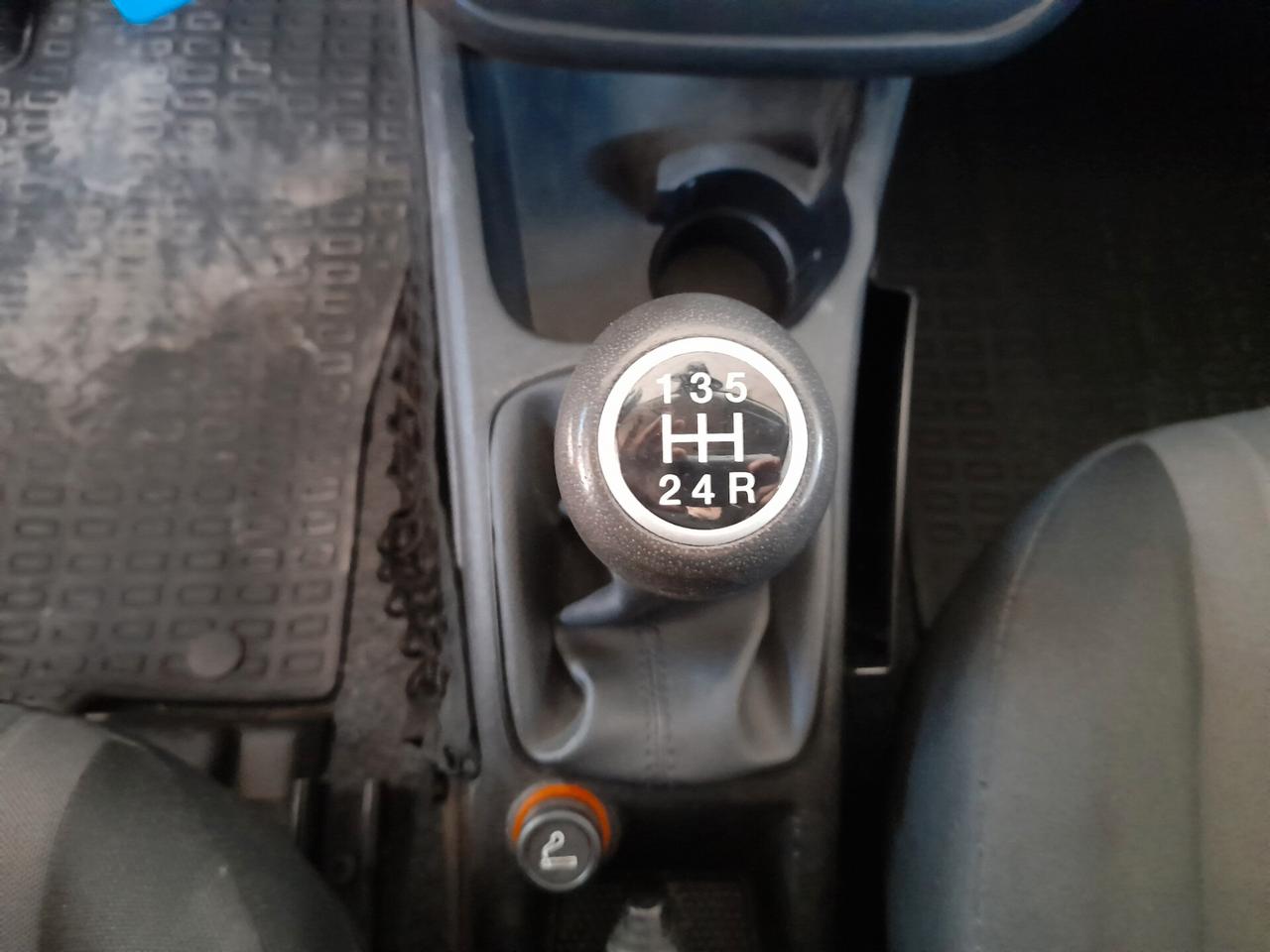 Fiat Punto 1.3 MJT II S&S 95 CV 5 porte Street