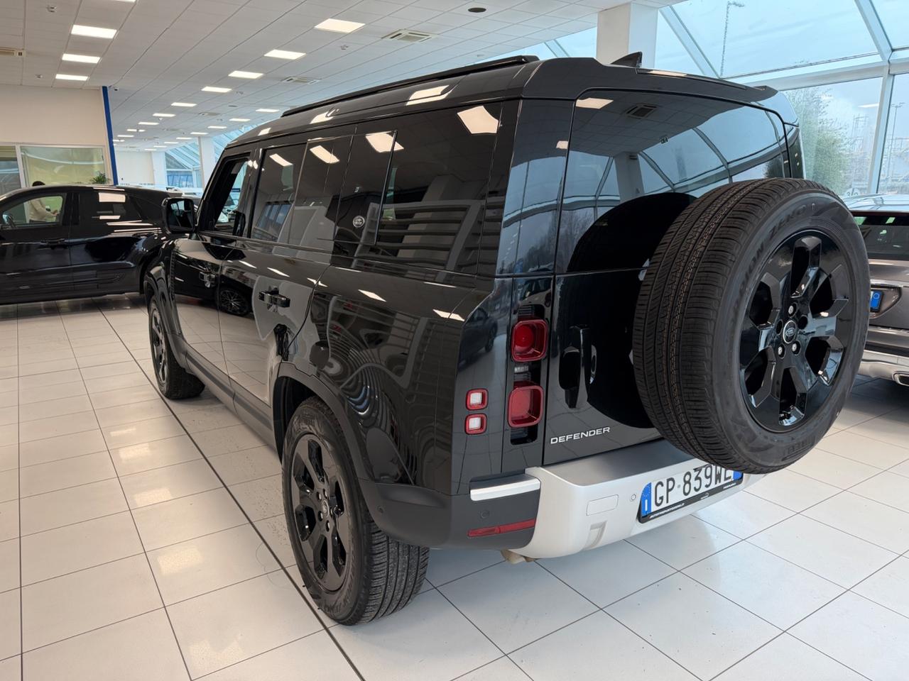 Land Rover Defender 110 3.0D I6 200 CV AWD Auto SE