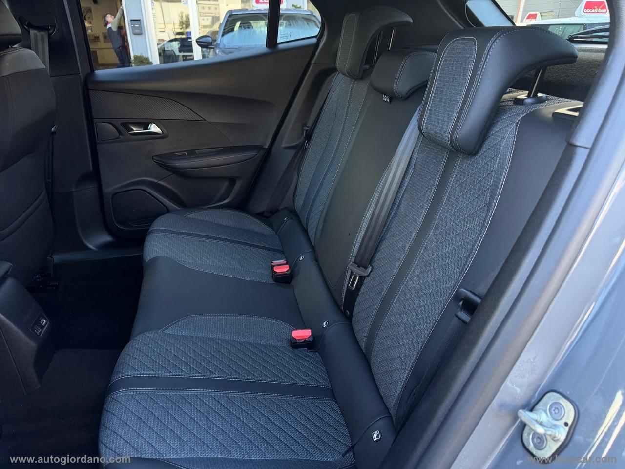 PEUGEOT 2008 PureTech 100 S&S Allure