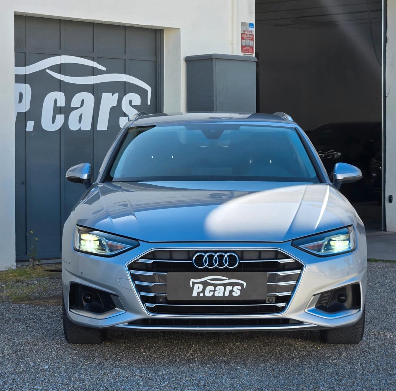 Audi A4 AVANT 2.0 TDI BUSINESS CON + ACCESSORI