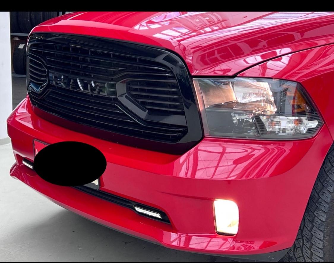 Dodge RAM 1500 5.7 V8 4WD Crew Cab