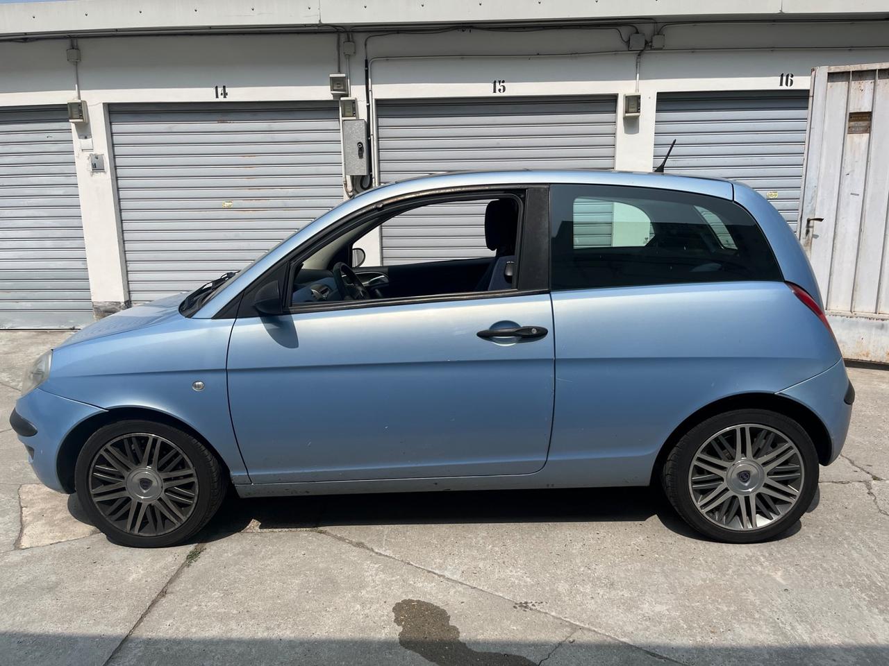 Lancia Ypsilon 1.2 OK NEOPATENTATI