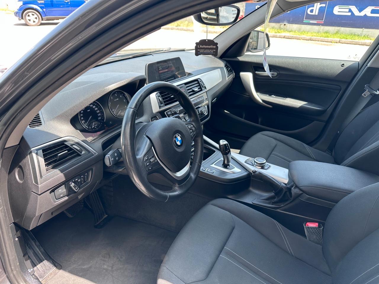 Bmw 118 118d 5p. Urban