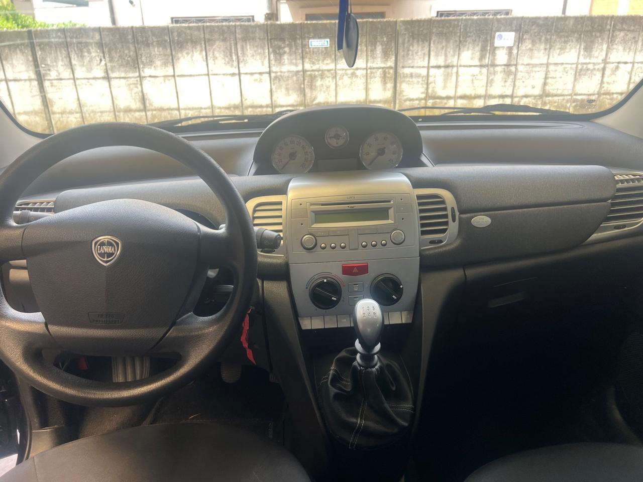 Lancia Ypsilon 1.2 Argento Ecochic GPL