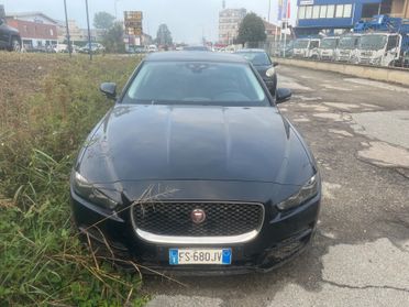Jaguar XE 2.0 D 163 CV Pure