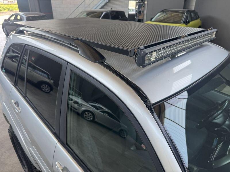 Toyota RAV4 5p 2.0 d-4d 16v ASI KIT RIALZO +4CM LUCI LED PORTAPACCHI