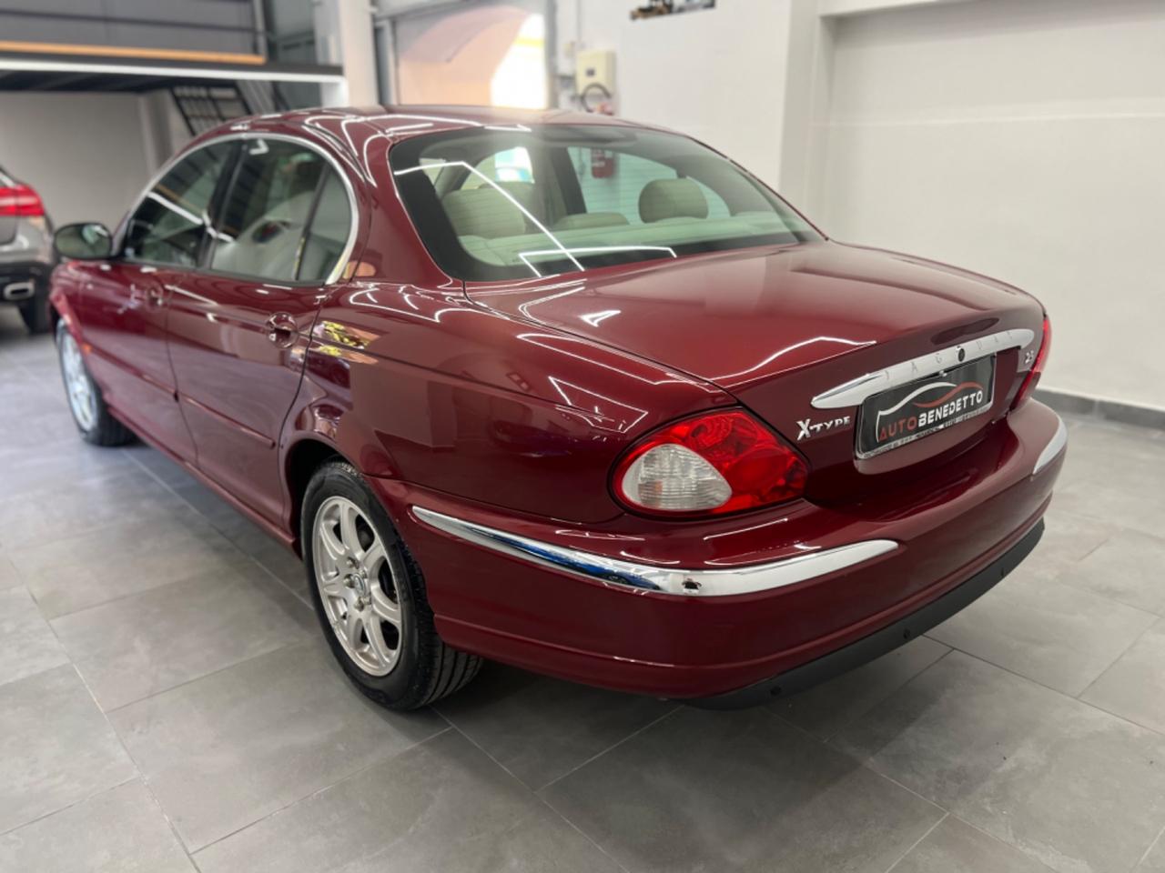 Jaguar X-Type 2 litri V6 24V cat 2002