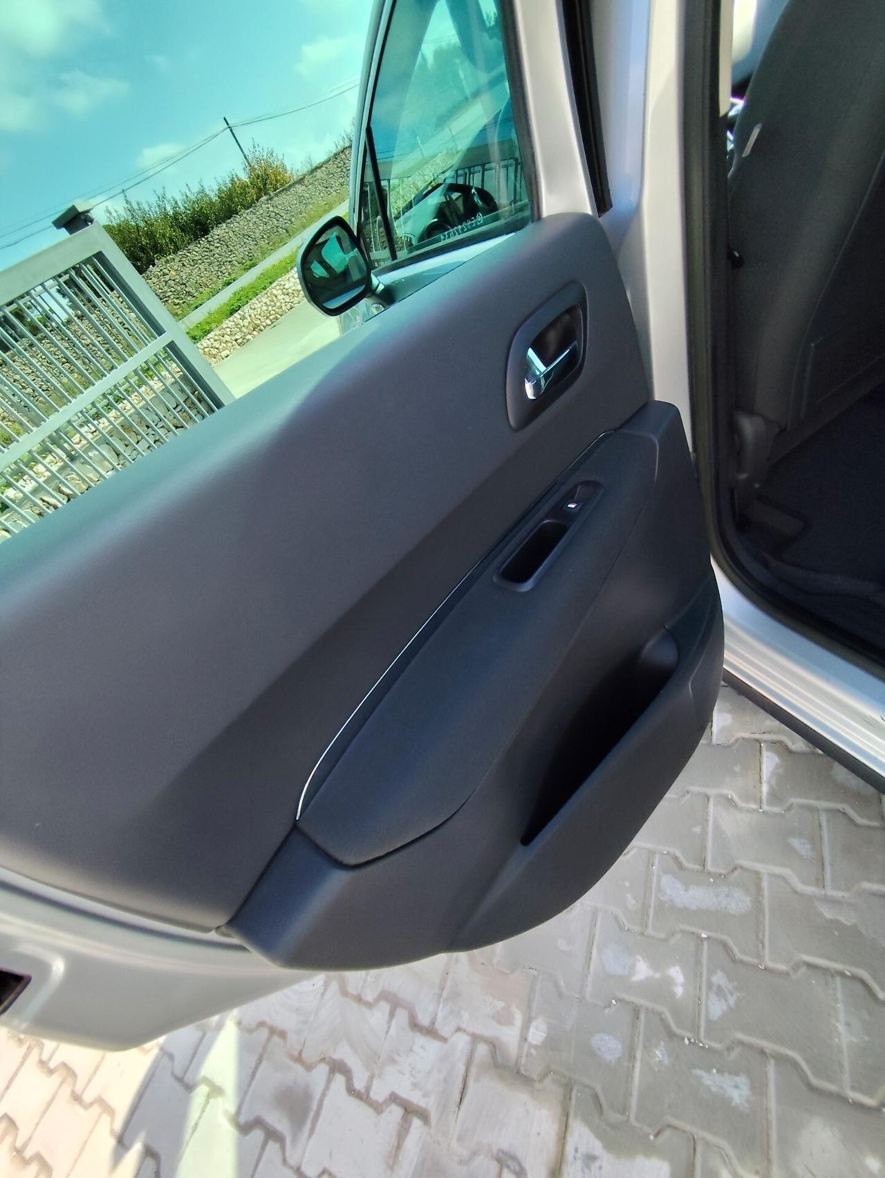 Peugeot 3008 BlueHDi 120 S&S Business