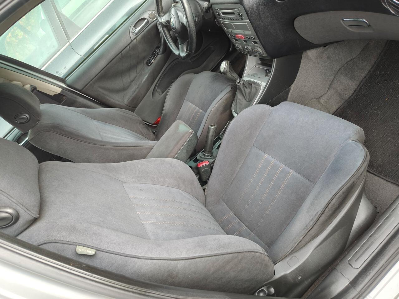 Alfa Romeo 147 1.6 16V TS (105) 5 porte Distinctive