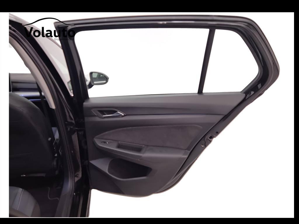 VOLKSWAGEN Golf VIII 2024 - Golf 2.0 tdi Style 150cv dsg
