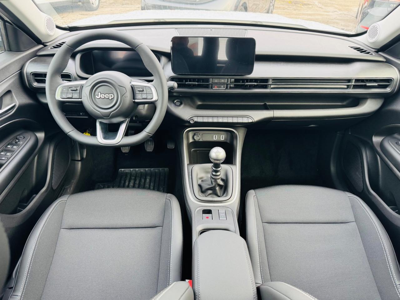 Jeep Avenger BENZINA TECH & SKY 1.2 100 CV