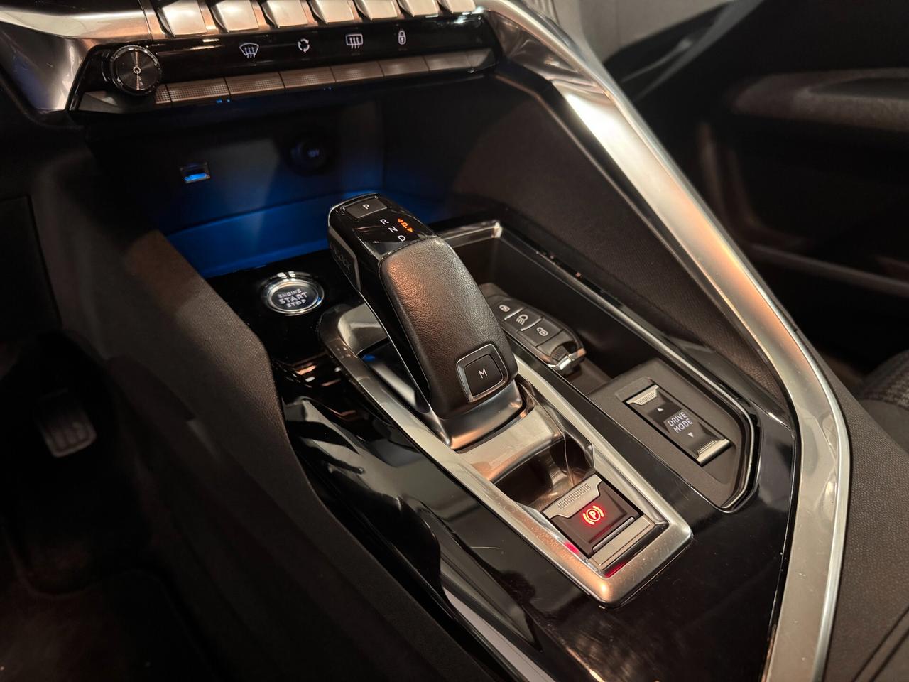 Peugeot 3008 BlueHDi 130 S&S EAT8 Active Business