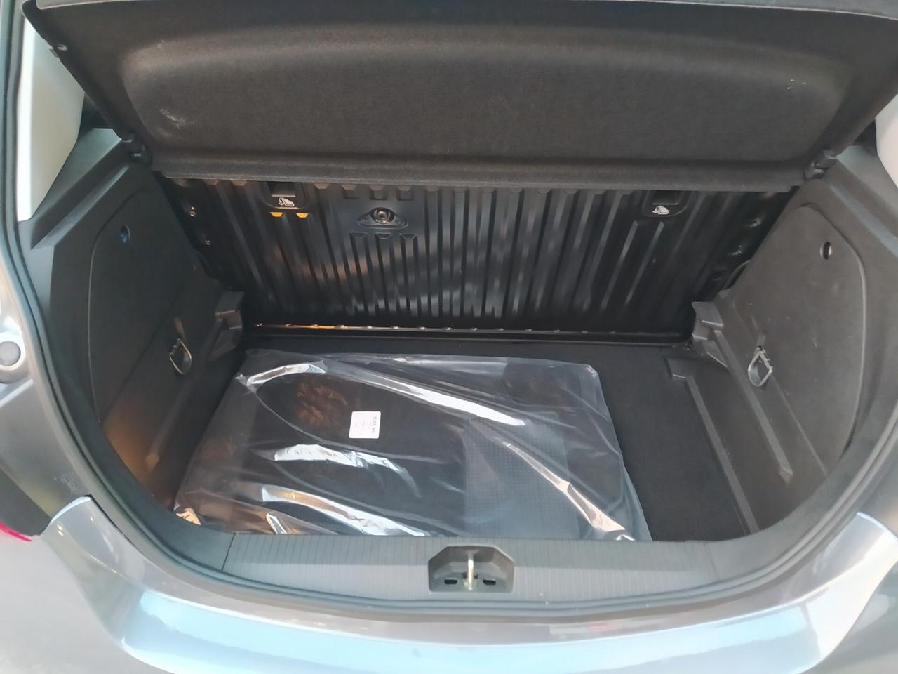 Opel Corsa 1.2 5 porte n-Joy Neopatentati SOLO 21000 km