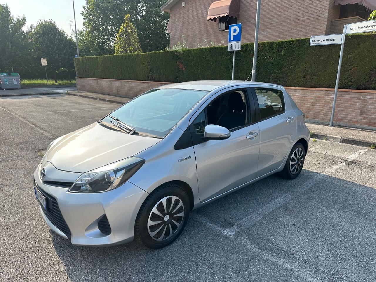 Toyota Yaris 1.5 Hybrid 5 porte Possibile Permuta e Finanziamento