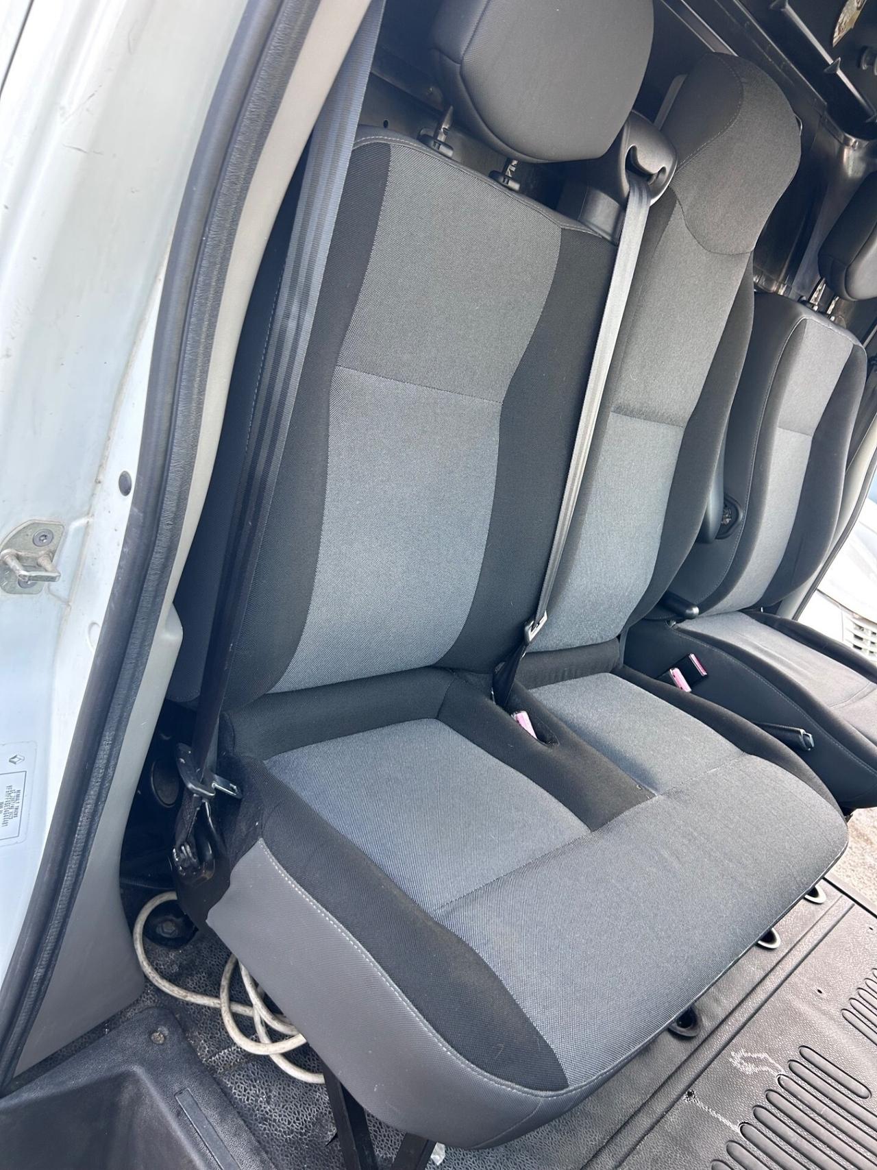 Renault Master T35 2.3 dCi/125 TP PL-SL-TM-RG Furg
