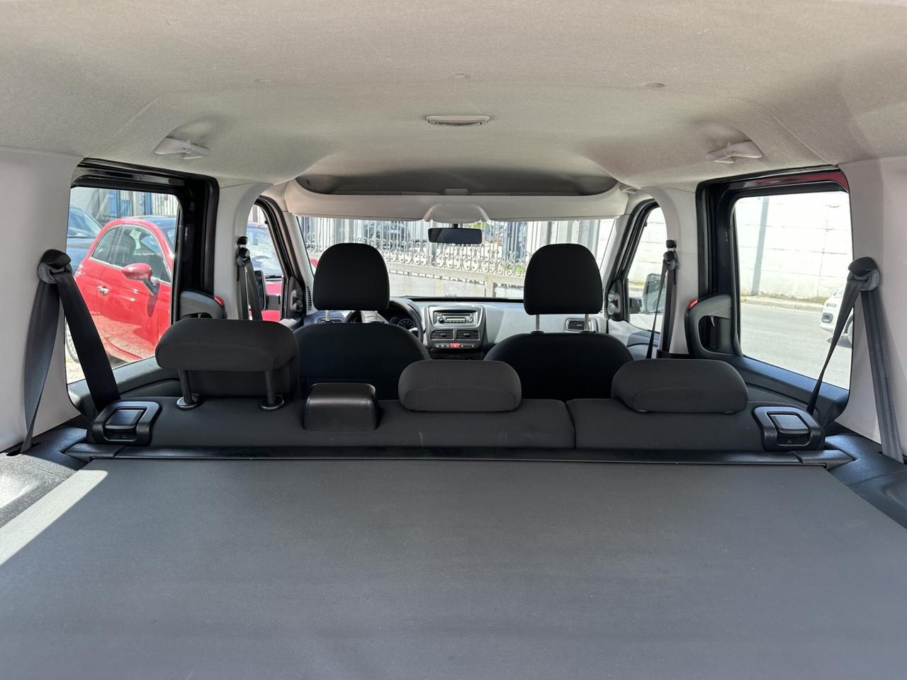 Fiat Doblo 1.6 MJT 105 Cv Emotion 5 Posti Vettura
