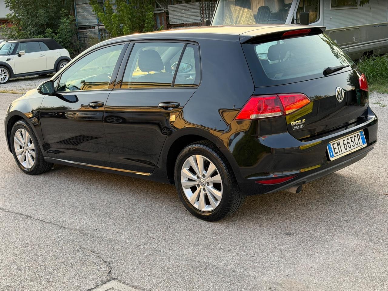 Volkswagen Golf 1.6 TDI DPF Highline